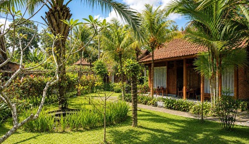 Family Room, Garden View