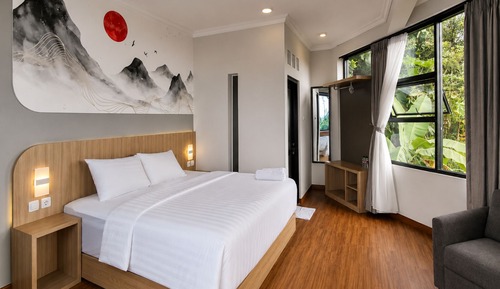Executive Room, Balcony, Hill View