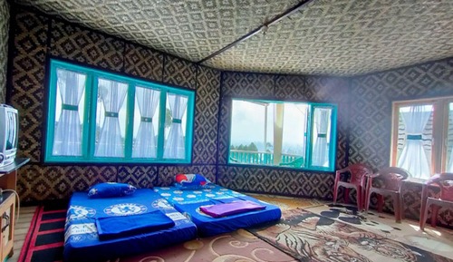Villa, Mountain View