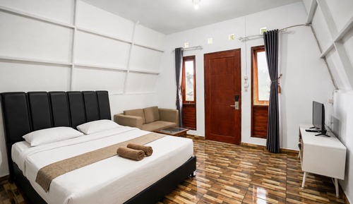 Villa Duplex Kerucut