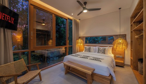 Chilling Monkeys - 6 Bedrooms