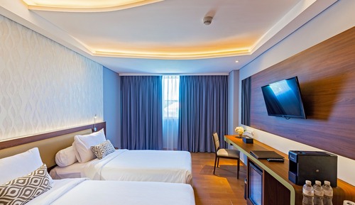  Infinity Deluxe Room 
