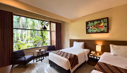 Grand Deluxe Garden View