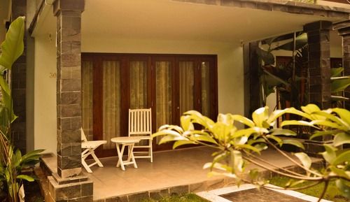 Standard Room, 2 Twin Beds, Garden View