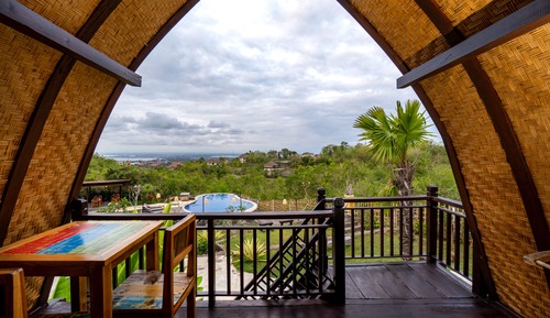 Jineng Pool View Room