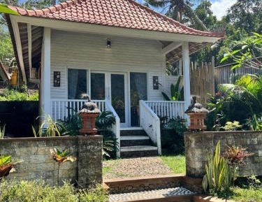 One-Bedroom Cottage