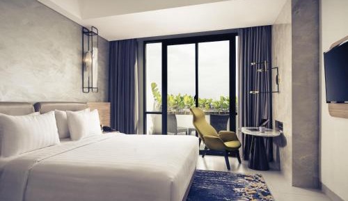 Privilege Queen Room with Balcony 