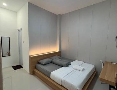 Double or Twin Room with Private Bathroom