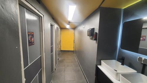 Bed in 6-Bed Mixed Dormitory Room