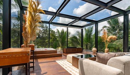 The Invisible Villa with Private Cinema - Adults Only