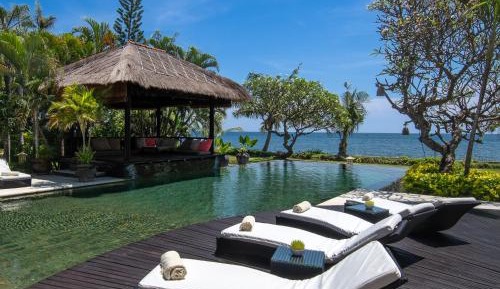 Villa - Beach Front