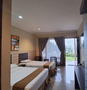 Deluxe Triple Room