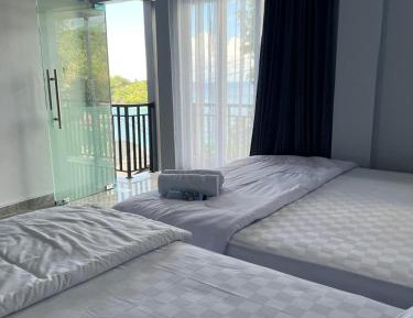 Twin Room with View