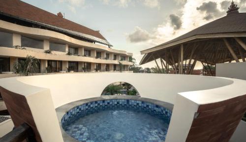 One-Bedroom Plunge Pool Villa with Lagoon Access