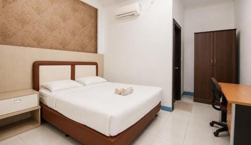 Deluxe Double Room (No Window)
