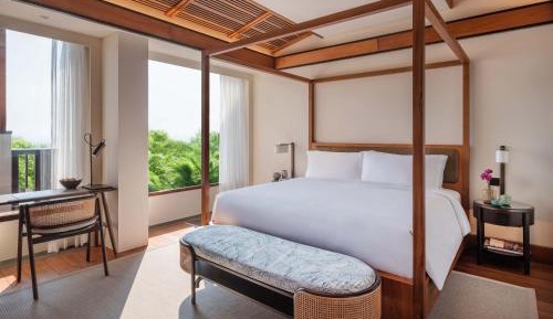 One-Bedroom King Suite - High Floor