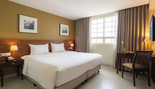 King Room with Pool View