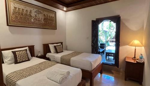Double Room with Private Bathroom