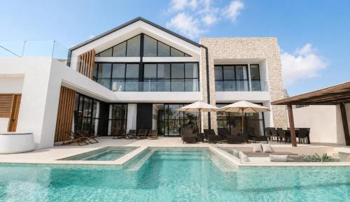 Villa with Sea View