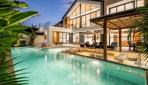 Villa with Sea View