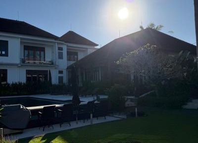 Wake Up in Paradise Lebah Villa V  Suite with Private Pool
