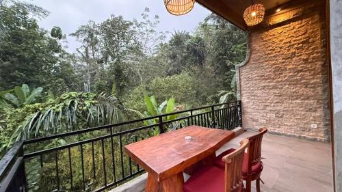 Suite with Balcony