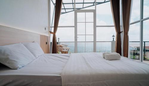 Deluxe Double Room with Shower