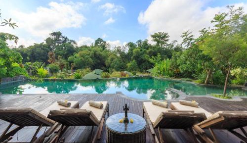 Deluxe Villa With Pool Access
