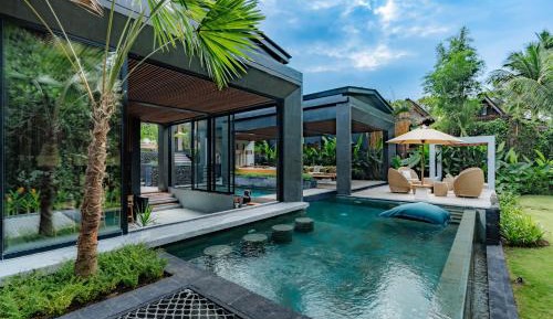 Villa with Private Pool