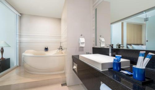 Aston Suite