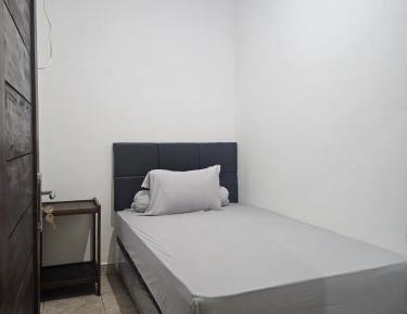 Budget Single Room