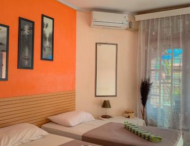 Standard Twin Room with Shared Bathroom