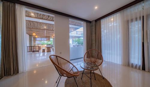 Room #1533001007