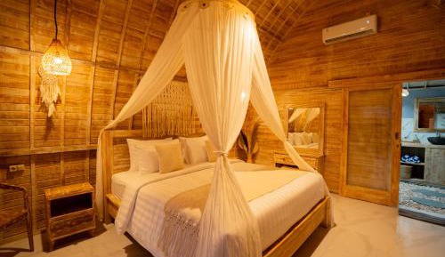 Double Room with Pool View
