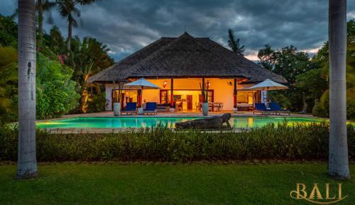 Villa - Beach Front