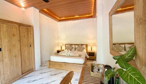 Deluxe Double Room with Bath
