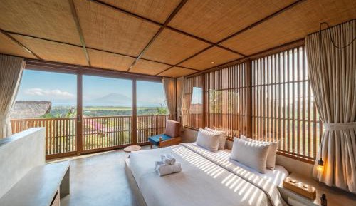 Villa with Sea View