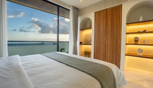One-Bedroom Premium Apartment with Ocean View