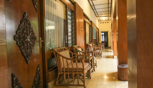 Economy Room With Private Bathroom - Fan - No Tv