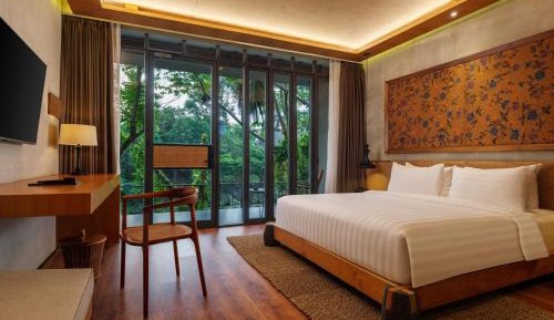 Deluxe Double Room with Balcony