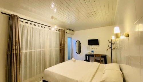 Large Double Room