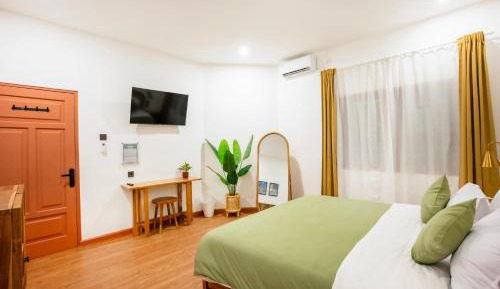 Standard King Room