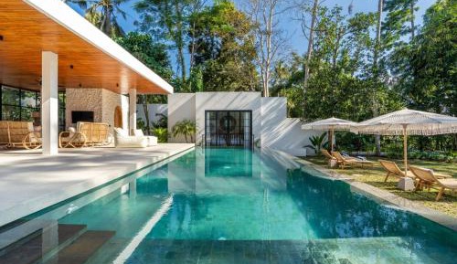 Double or Twin Room with Pool View