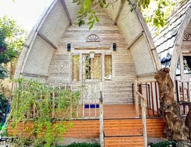 Suite with Garden View
