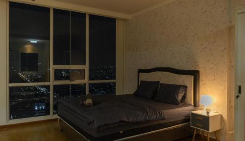 Studio Apartment with Queen Bed