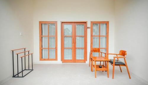 Twin Room with Balcony