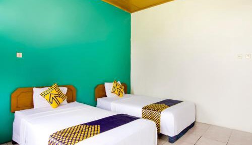Small Twin Room