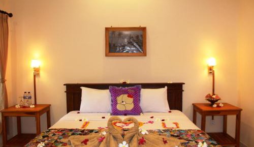 Standard Double or Twin Room with Air Conditioning