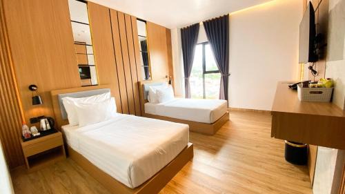 Deluxe Double or Twin Room