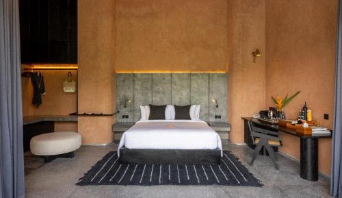 Romance River Pool Villa with Free Daily Two-Bottles Beer